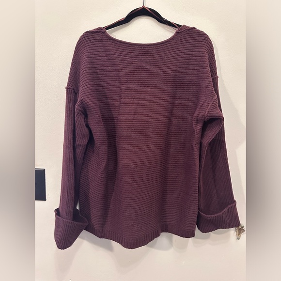 Wishlist Burgandy Sweater size S/M - Picture 4 of 6